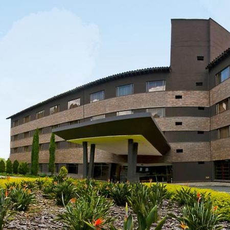 Movich Hotel Las Lomas Rionegro Kültér fotó The main entrance of the University of Roehampton