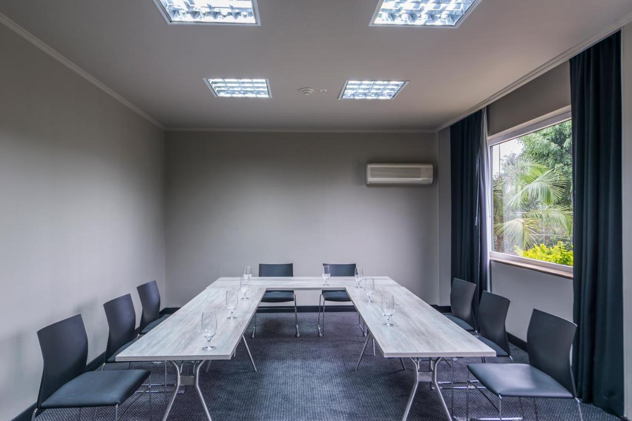 Movich Hotel Las Lomas Rionegro Kültér fotó Meeting room
