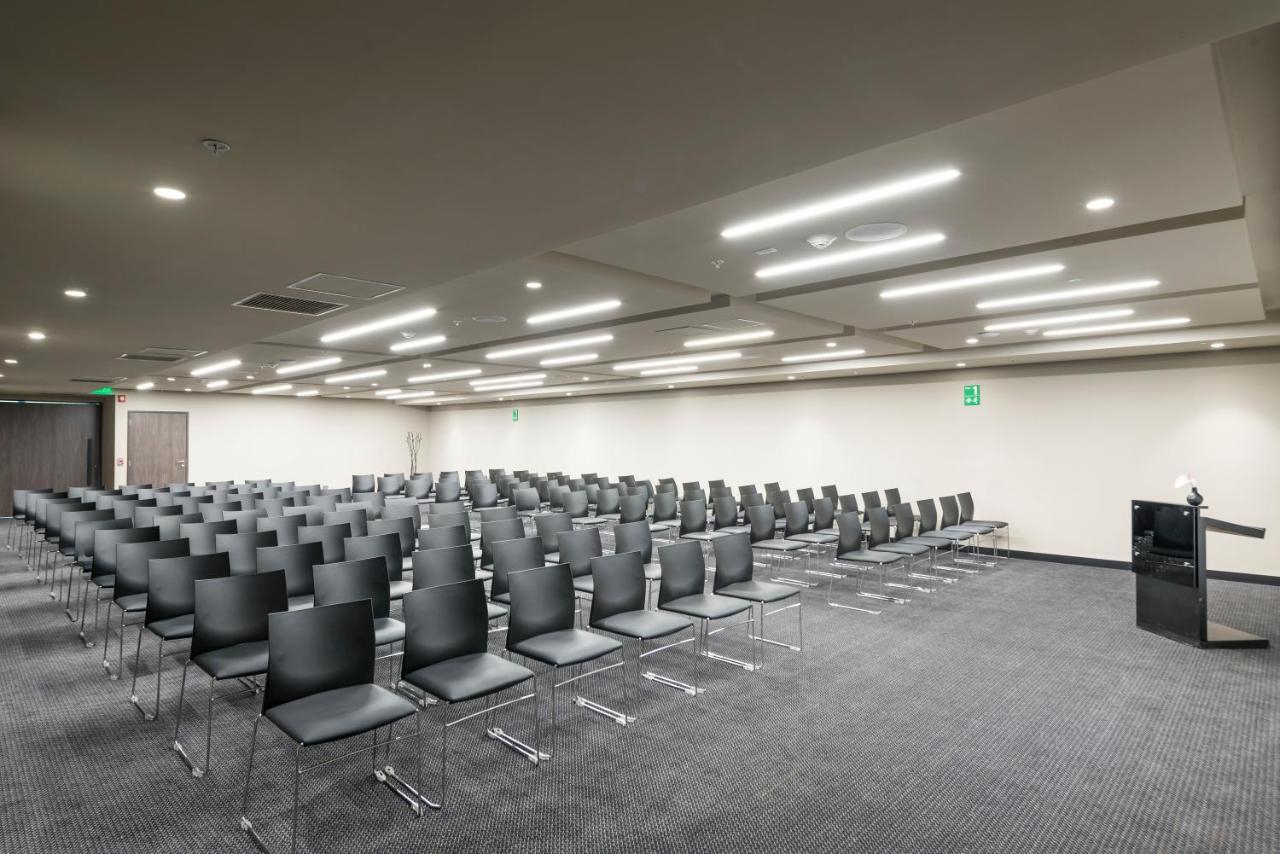 Movich Hotel Las Lomas Rionegro Kültér fotó The Auditorium